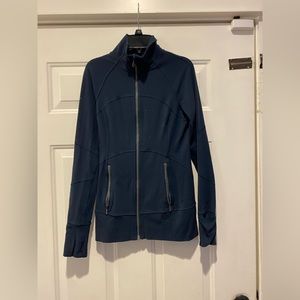 Lululemon define jacket!!